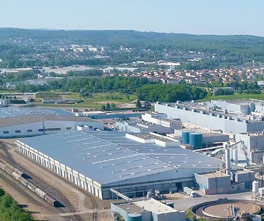 Photo : une usine de recyclage papier-carton